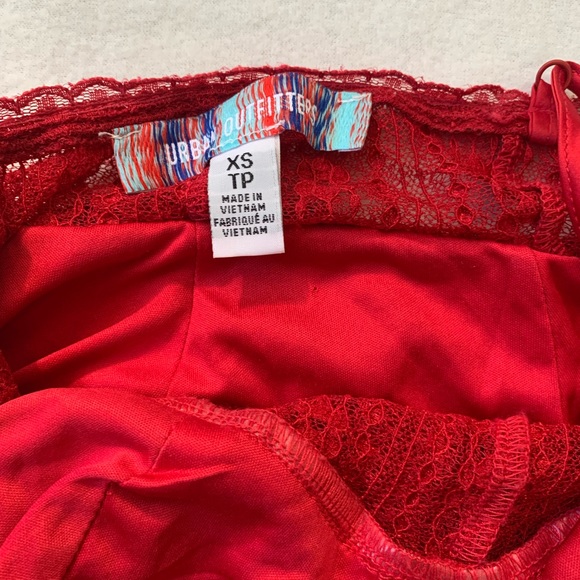 Urban Outfitters Lace Romper - Picture 3 of 3